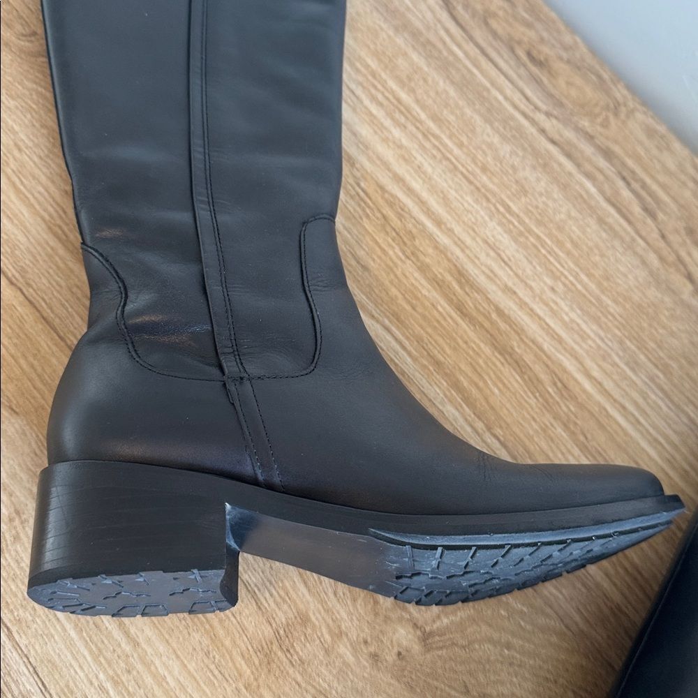 COLE HAAN Black Leather Knee-High Riding Boots Sleek Minimalist Casual Size 5.5 - Picture 11 of 12